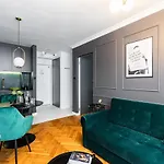 Superapart Tamka 17