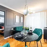 Superapart Tamka 17